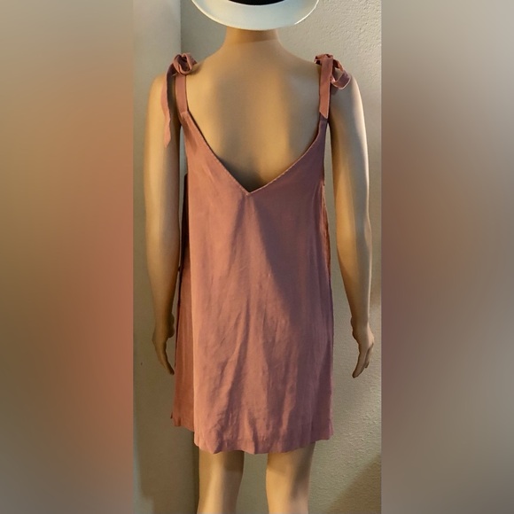 TOPSHOP•SIZE-6•BLUSH COLORED•TIE STRAPS•BUTTON SIDE•MINI DRESS 3 for $15 - Picture 9 of 13